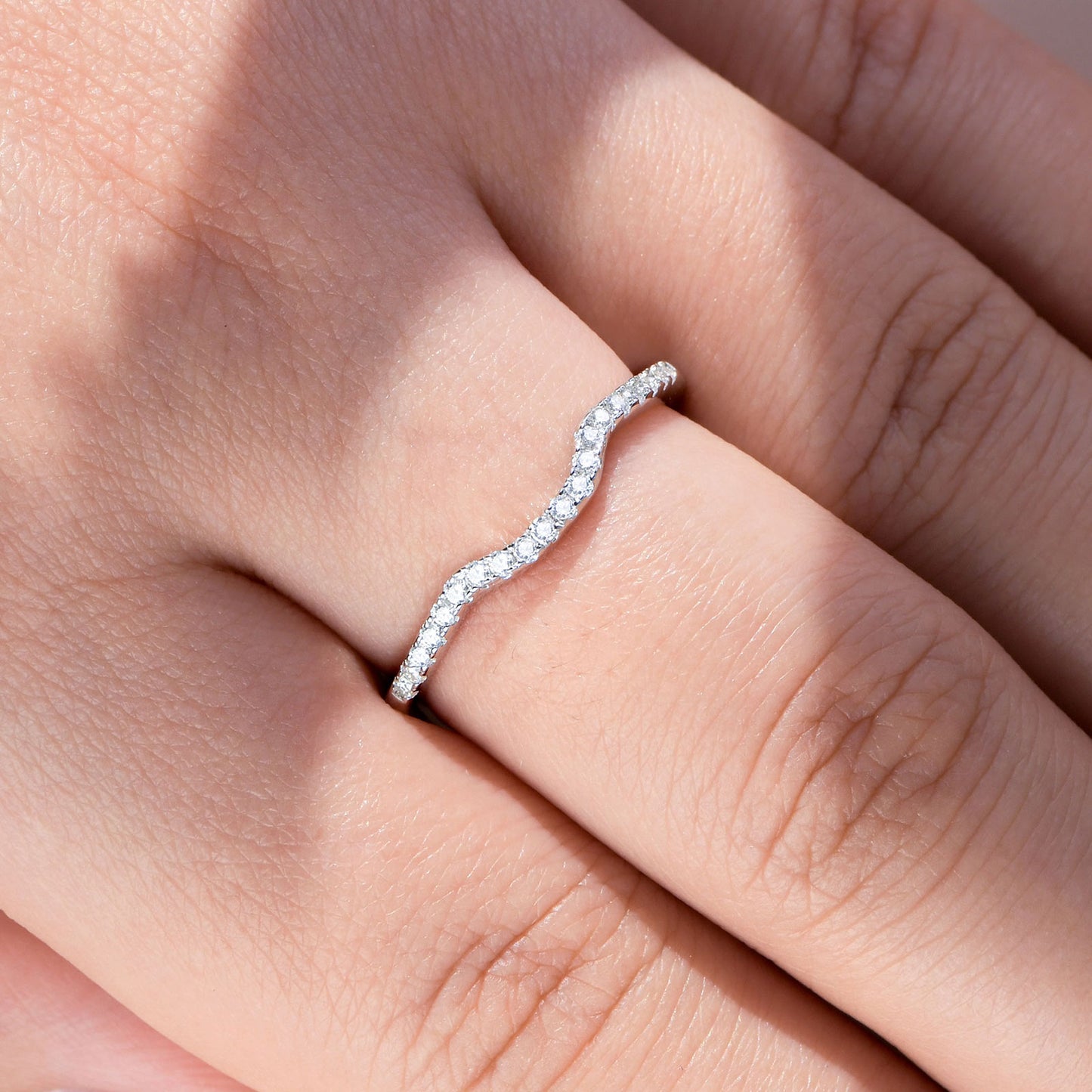 Newshe Jewellery Moissanite Wedding Band 925 Sterling Silver Eternity Rings for Women Stackable Curved Engagement Bridal Gift Size 5-10